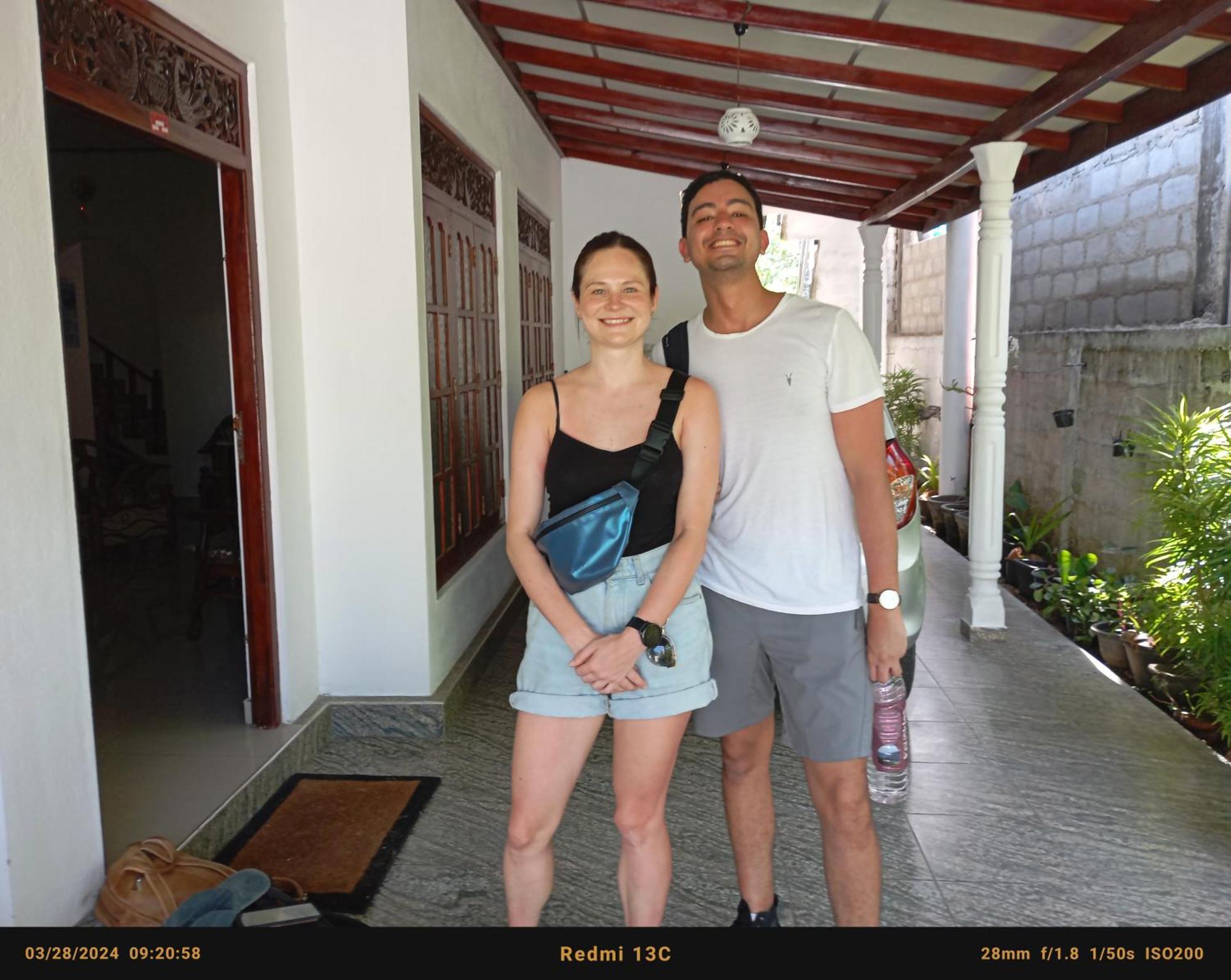 Southern Beach Surf Lodge Ahangama Eksteriør bilde